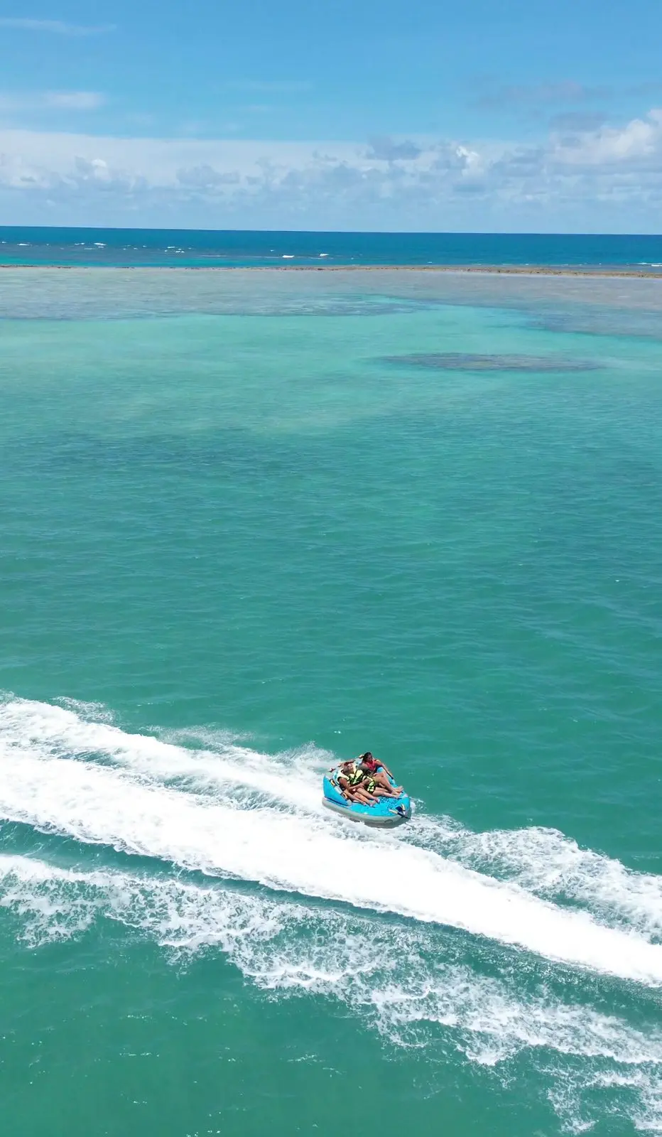Diversão no sofá boat