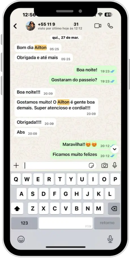 Depoimento de cliente satisfeito sobre o passeio de lancha.