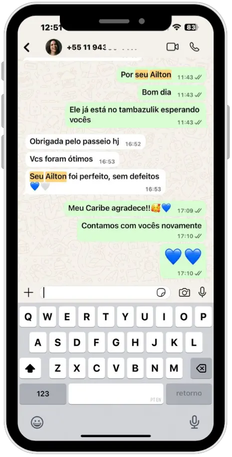 Depoimento de cliente satisfeito sobre o passeio de lancha.