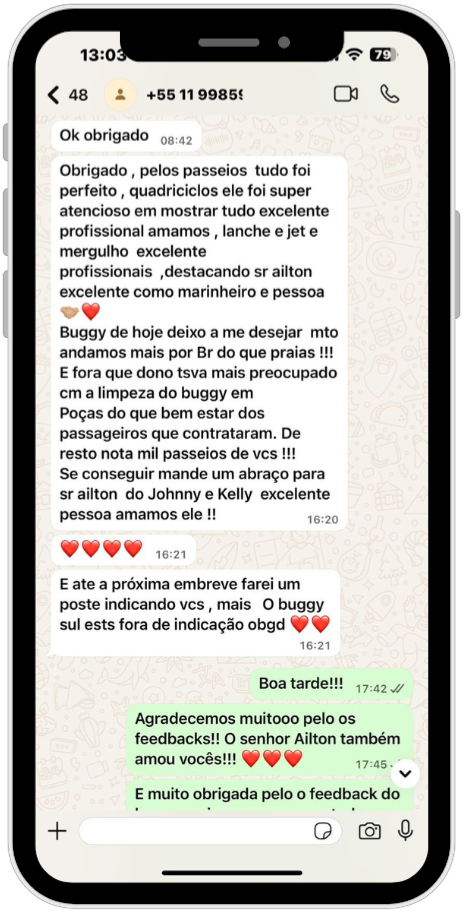 Depoimento de cliente satisfeito sobre o passeio de lancha.
