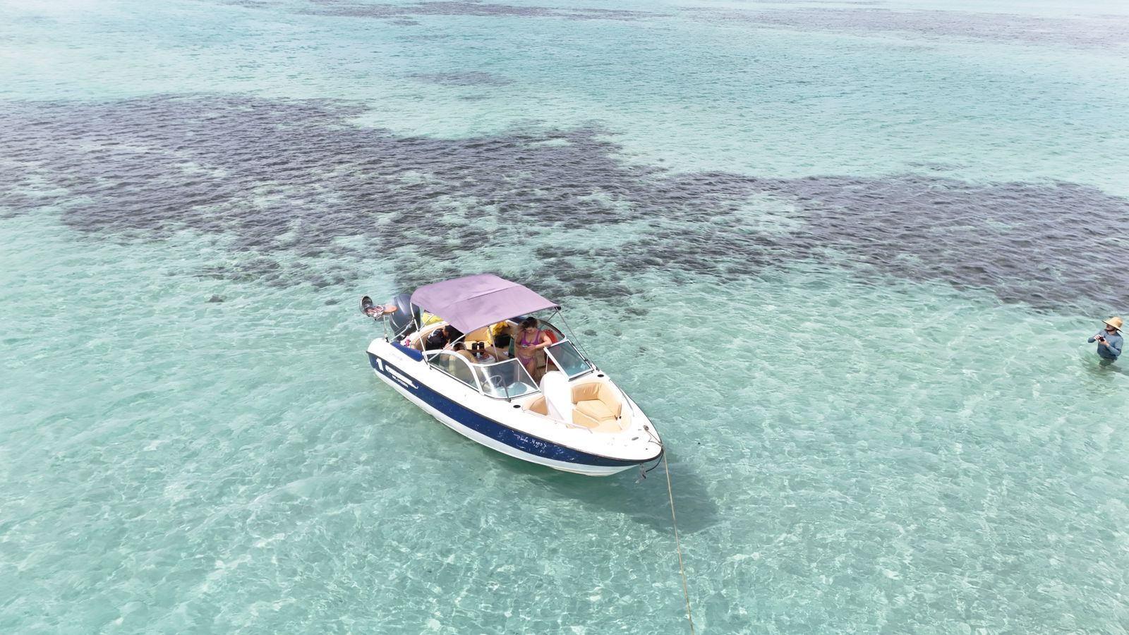 Pôr do sol visto do mar