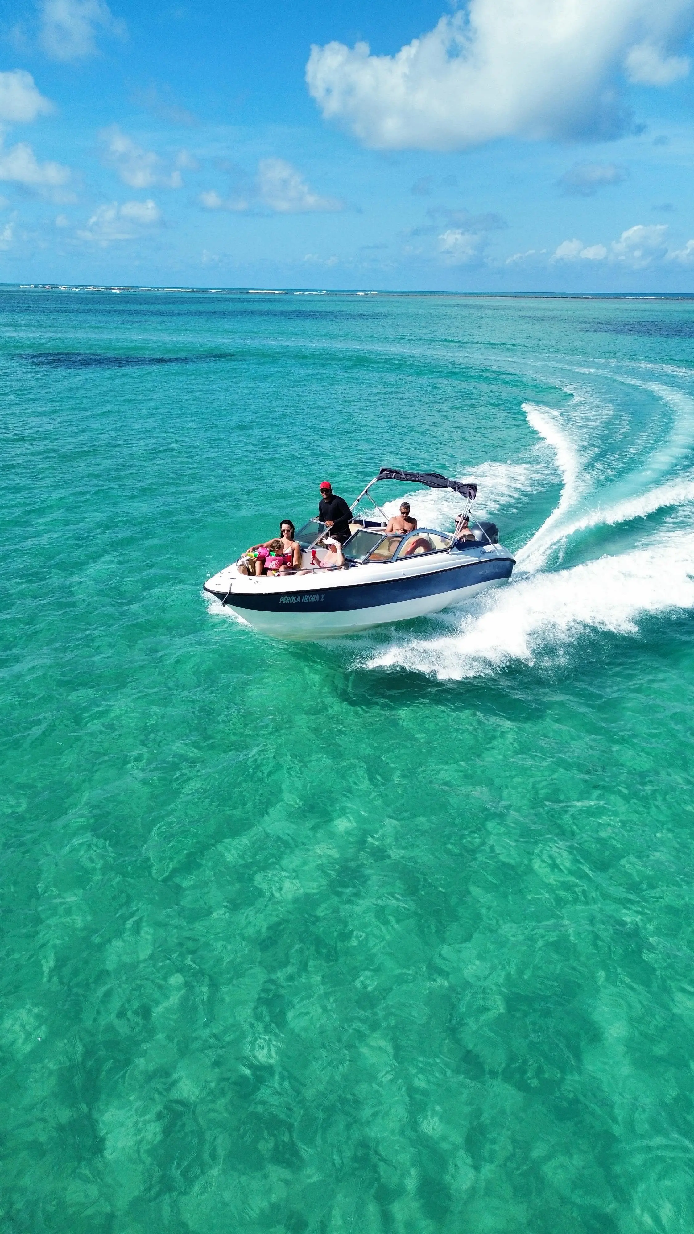 Passeio de lancha em Maragogi
