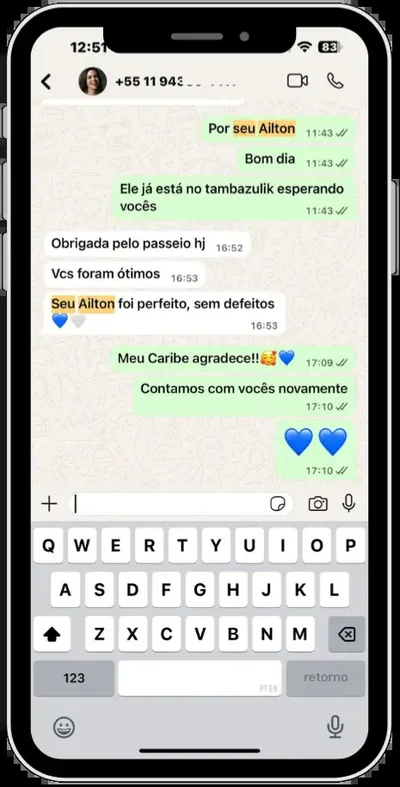 Depoimento de cliente satisfeito sobre o passeio de lancha.